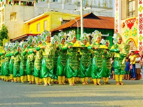 Watch The Dinamulag Mango Festival In Zambales Travel To The Philippines