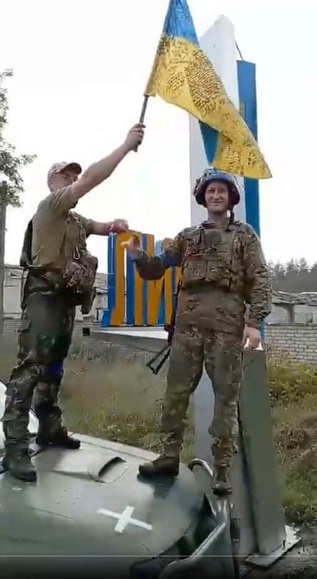 humiliation for vladimir putin as ukrainians liberate key city of lyman ukraine the guardian