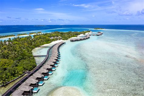5 of the best budget friendly resorts in the Maldives | Maldives, Hotels And Resorts | Condé ...