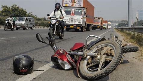 3 months after sister s death in bike accident 24 year old booked for rash driving mumbai