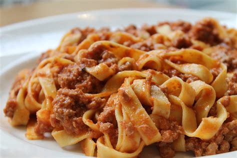 Tagliatelle alla Bolognese | Recipe on Eataly Magazine | Eataly