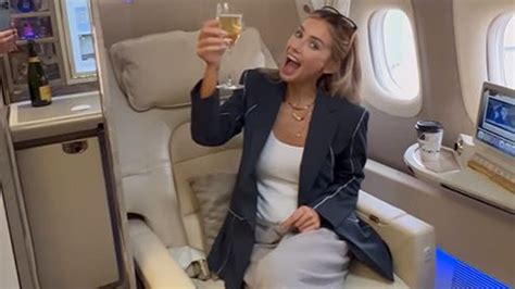 Love Island Star Laura Anderson Strips To Show Off First Class Seat On