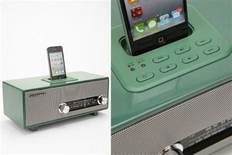 Crosley Stereoluxe Audio System And Ipod Dock Retro To Go Ipod Dock