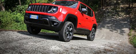 Nuova Jeep Renegade 4xe 2020 Plug In Hybrid Prezzi Allestimenti