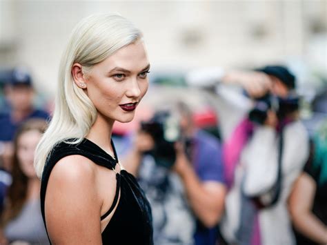 10 Gorgeous Photos Of Karlie Kloss Muscle And Fitness