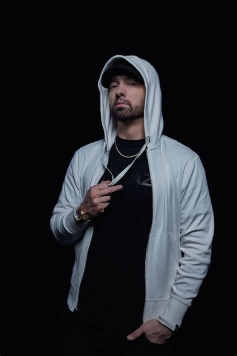 Arriba 67 Imagen Eminem Ropa Abzlocalmx