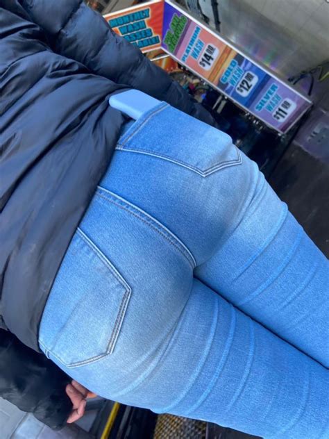 Latina College Booty Do Not Want To Miss 🥵 Tight Jeans Forum