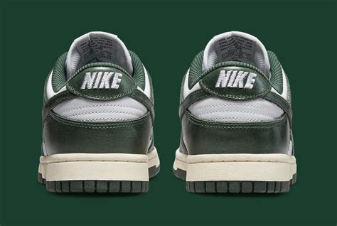 Nike Dunk Low Womens Vintage Green Release Date Dq8580 100 Sole