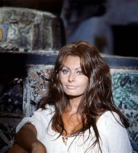 Famous People Celebrities Celebs Actors Then And Now Sofia Loren