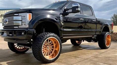 Pin By Mighty Mark On 4x4 Custom Lifted Trucks Ford Trucks Lifted