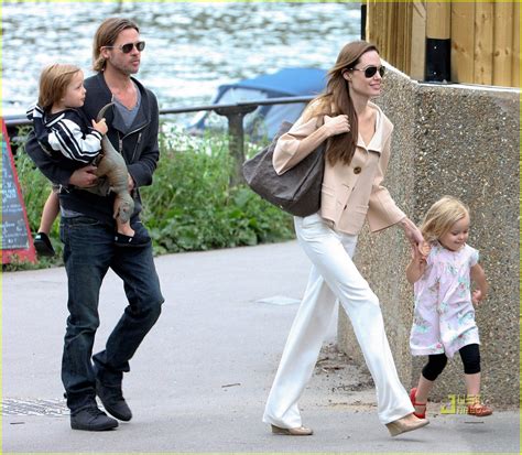 Miniature Celebrity Knox Leon And Vivienne Marcheline Jolie Pitt Shiloh Jolie Pitt