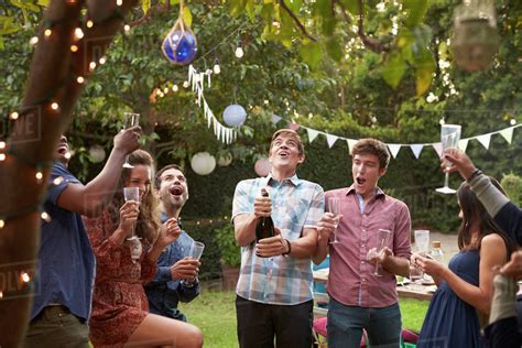 5 Best Backyard Party Ideas For Adults This Summer Fizx