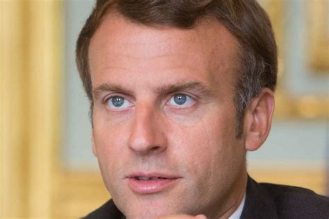 Emmanuel Macron Son Rappel à Lordre à Lena