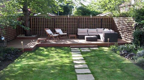 Do it yourself landscape design. Do-It-Yourself Backyard Ideas For Summer, Better Homes and Gardens - YouTube