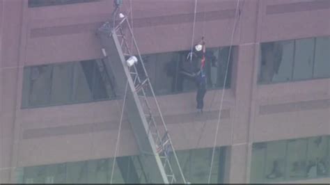 Window Washer Rescued After Scaffolding Malfunctions