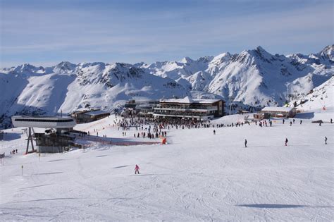 Top Beginner Friendly Ski Resorts In The Alps Alps Alps Transfer Blog