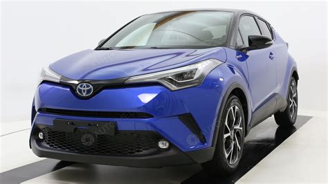 Toyota C Hr Design 18 Hybrid 122ch Bleu Nebula Métallisé Avec Toit