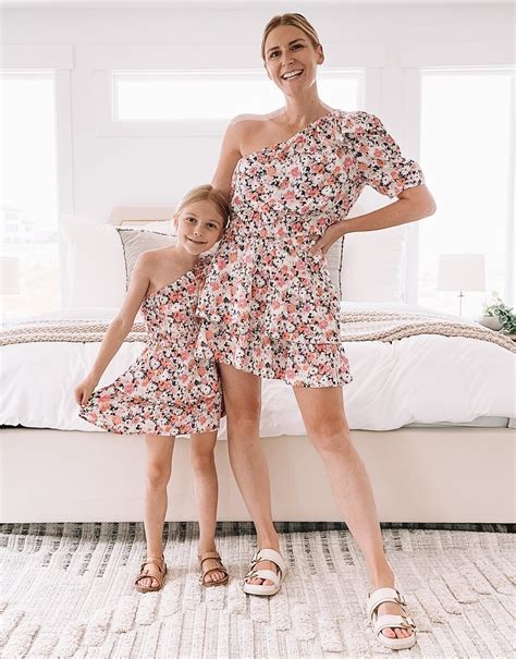 Mommy And Me Summer Outfits The Overwhelmed Mommy Blog