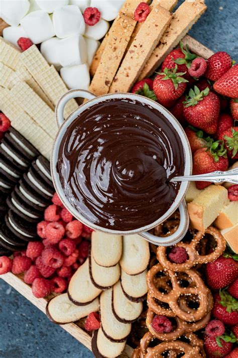 How To Make Chocolate Fondue Tastes Of Lizzy T