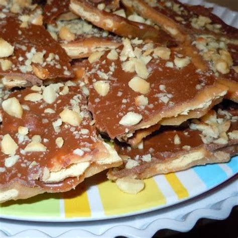 This is a dish that i would make every day, but i rarely do because i simply can't be alone with it! Sweet and Saltines (Trisha Yearwood) | Cook'n is Fun - Food Recipes, Dessert, & Dinner Ideas