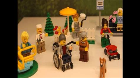 Lego Presenta Su Primer Muñeco En Silla De Ruedas