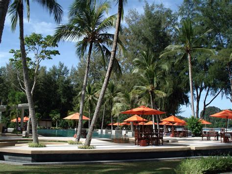 Tanjung rhu resort features 3 outdoor pools and a children's pool. #Tanjung Rhu Resort #Malaysia #Langkawi | Resort, Langkawi ...