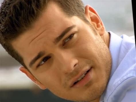 Seriously He S Really Handsome Feriha Y Emir A Atay Ulusoy Play Book