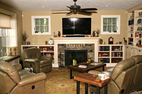 The family room is designed to be a place where family and guests gather for group recreation like talking, reading, watching tv, and other family activities. Built-In Storage and Cabinet Design Ideas | Photos and ...