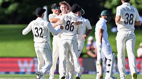 Cricket Black Caps Pummel South Africa On Day Two Of First Test At