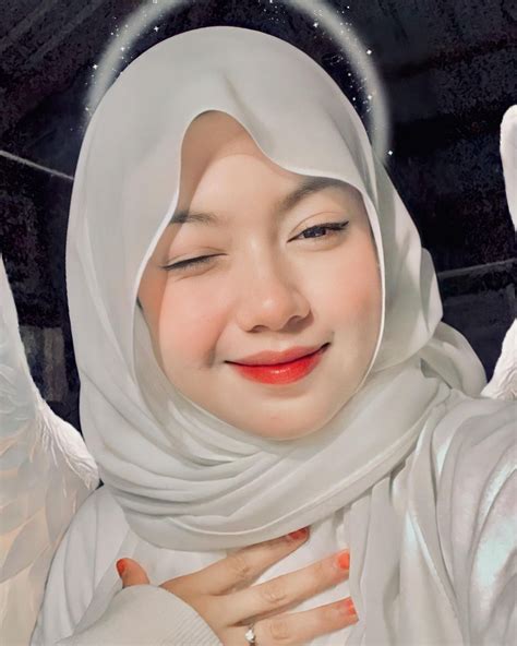 malaysian girl cute girl with glasses girl hijab hijabi girl