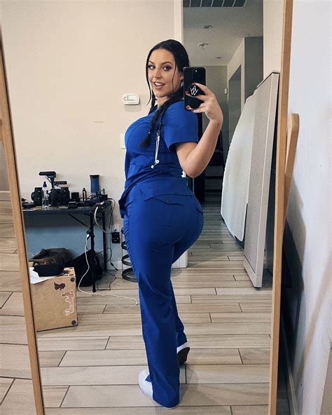Tw Pornstars 1 Pic Angela White Twitter You Sustain An Injury And Discover I’m Your Nurse