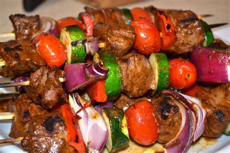Marinated Sirloin Steak Kebabs With Garden Vegetables A Hint Of Wine