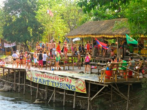 river tubing in vang vieng backpacker guide