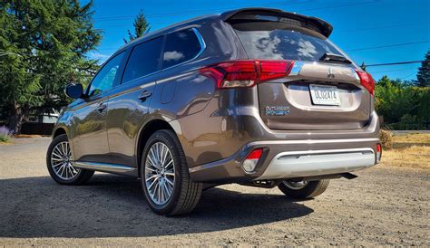 Mitsubishi Outlander Phev More Plug In Hybrid Power Autowise