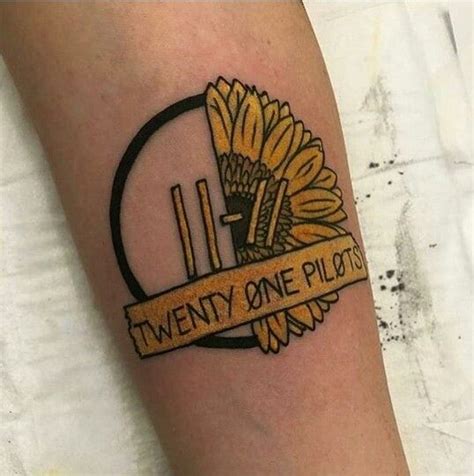 Mine twitter tweets neck tattoo vmas twenty one pilots tyler. Twenty one pilots Tattoo | Tatuaże kobiet, Pomysły na ...