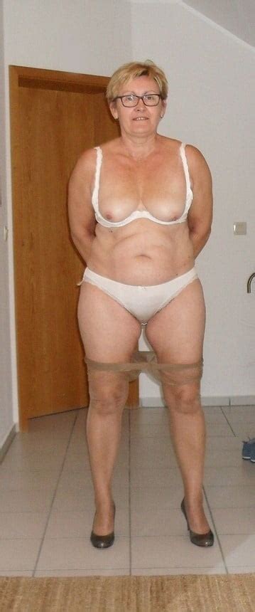 Granny Anna Strips Naked For You Pics Xhamster