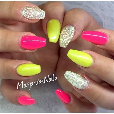 Neon Pink & Yellow | Neonové nehty, Gelové nehty, Nehty Cheerful pink and yellow dotticure nail art for summer:
