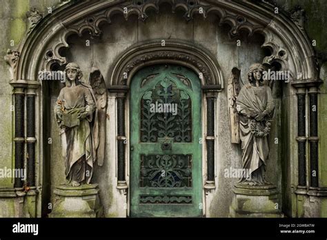 An Ornate Mausoleum In A Victorian Cemetery In London Uk Stock Photo