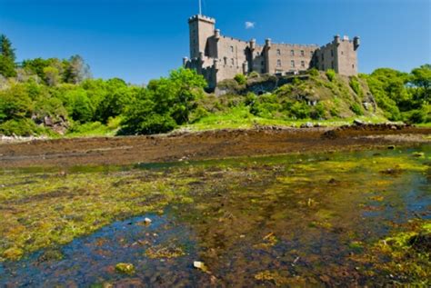 Dunvegan Castle Isle Of Skye Historic Scotland Guide