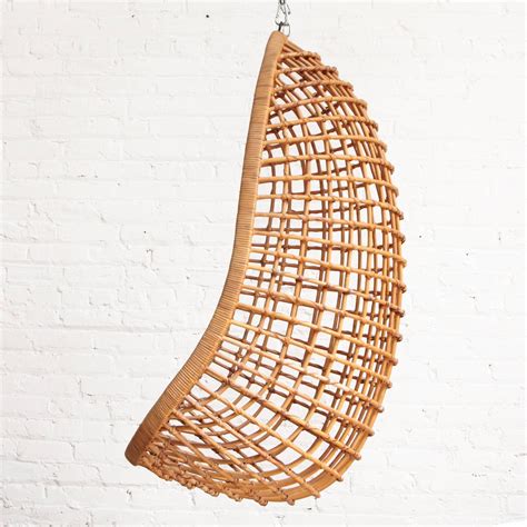 Rohe Noordwolde Hanging Rattan Egg Chair At 1stdibs Hanging Bamboo