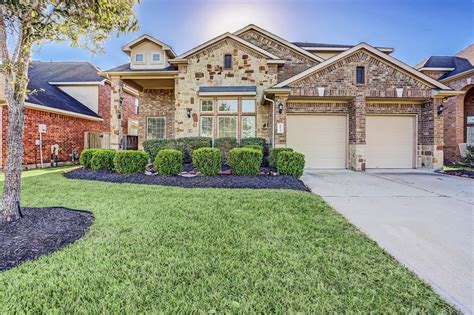Lake shore harbour real estate overview: Houses in Lake Shore Harbour Missouri City TX | Luxury ...