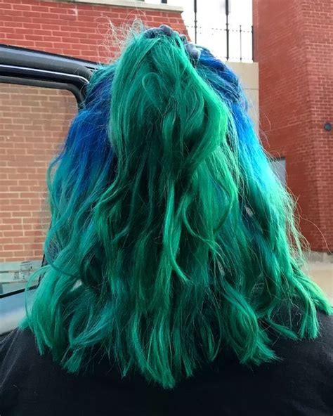 Dark Green Hair Green Hair Colors Hair Color Blue Hair Dye Colors Hair Inspo Color Cool