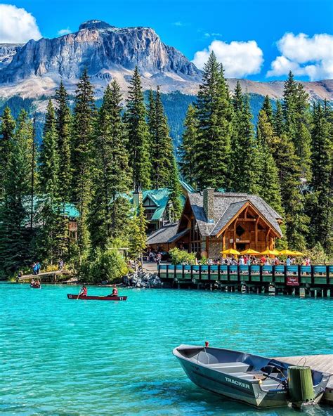 See This Instagram Photo By Piccolaluy 742 Likes Emerald Lake