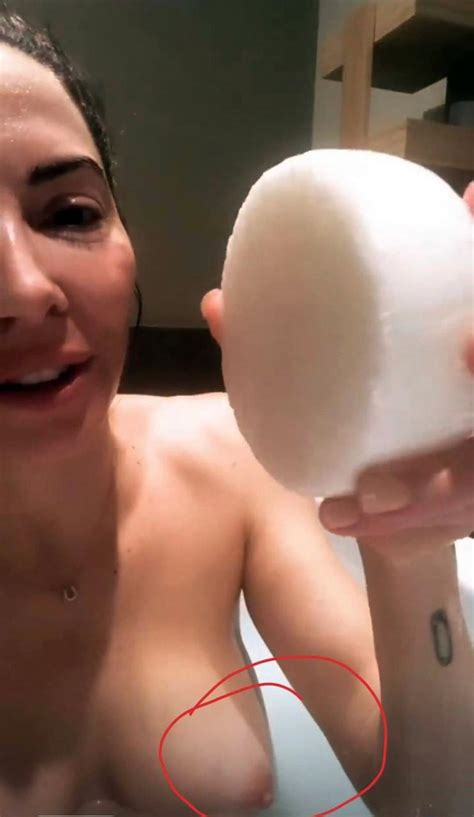Whitney Cummings Nude Leaked Pics Nip Slip Porn Video