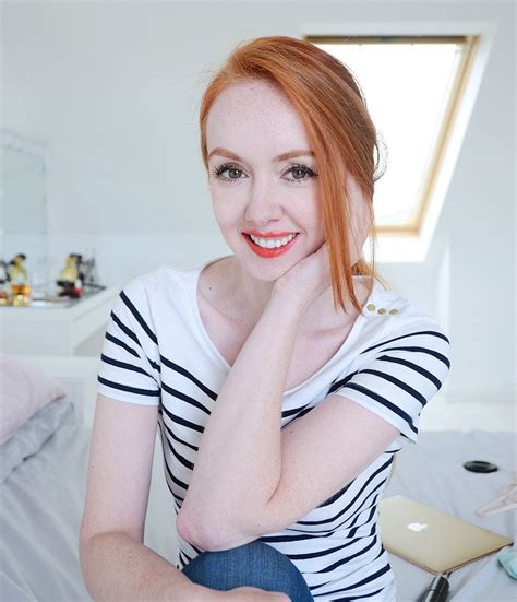 The Redhead — A Powder Foundation Thats Perfect For Pale Skin