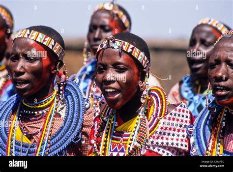 Maasai Women Singing Masai Mara Kenya Stock Photo Alamy