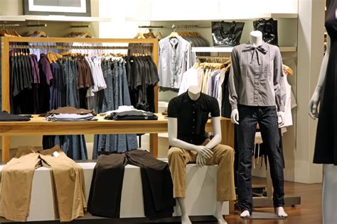 10 Latest Trends In Visual Merchandising We Are The In Crowd