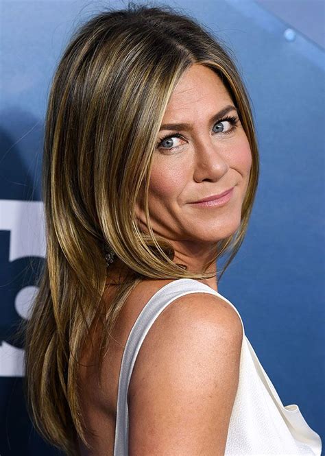 10 Iconic Hairstyles That Prove Jennifer Aniston Can Pull Off Any Look