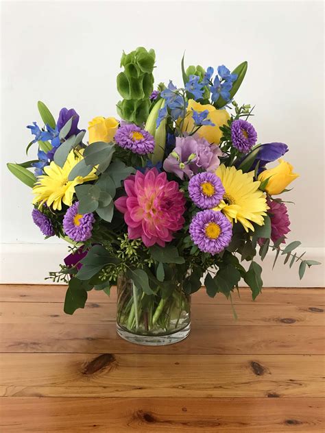 Bright And Cheerful Floral Vase Arrangement Frances Dunn Florist