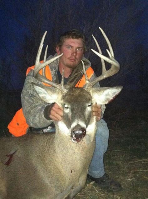 Kansas Whitetail Deer Hunting Trophy Deer Hunts In